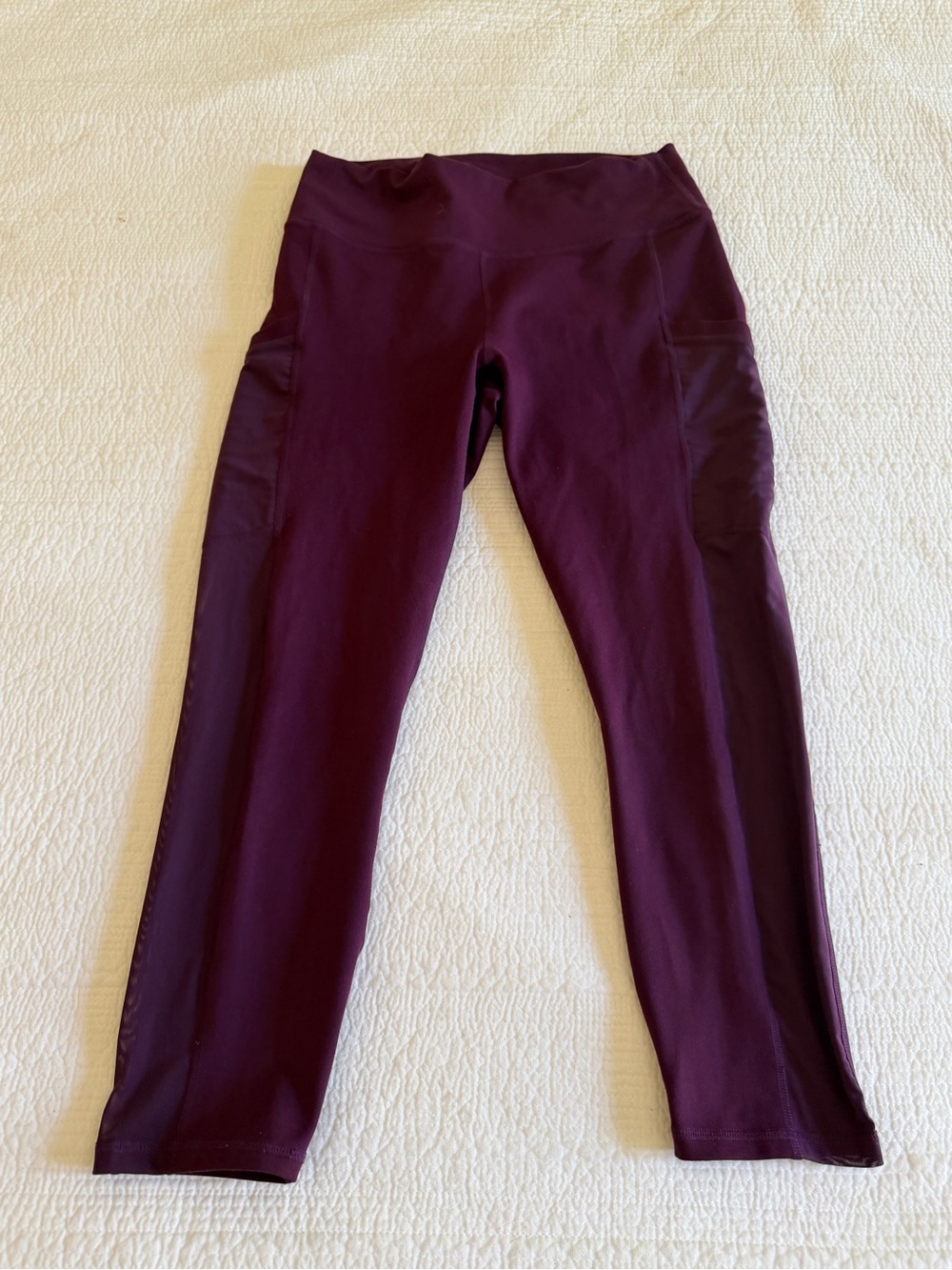 Women’sHigh-Waist Maroon Leggings with Side Pockets